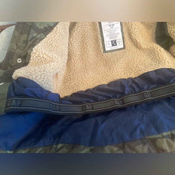 Gap Boys Puffer Coat EUC 18-24M Mid Length Detach-Hooded Camo ColdControl Max - Picture 8 of 10